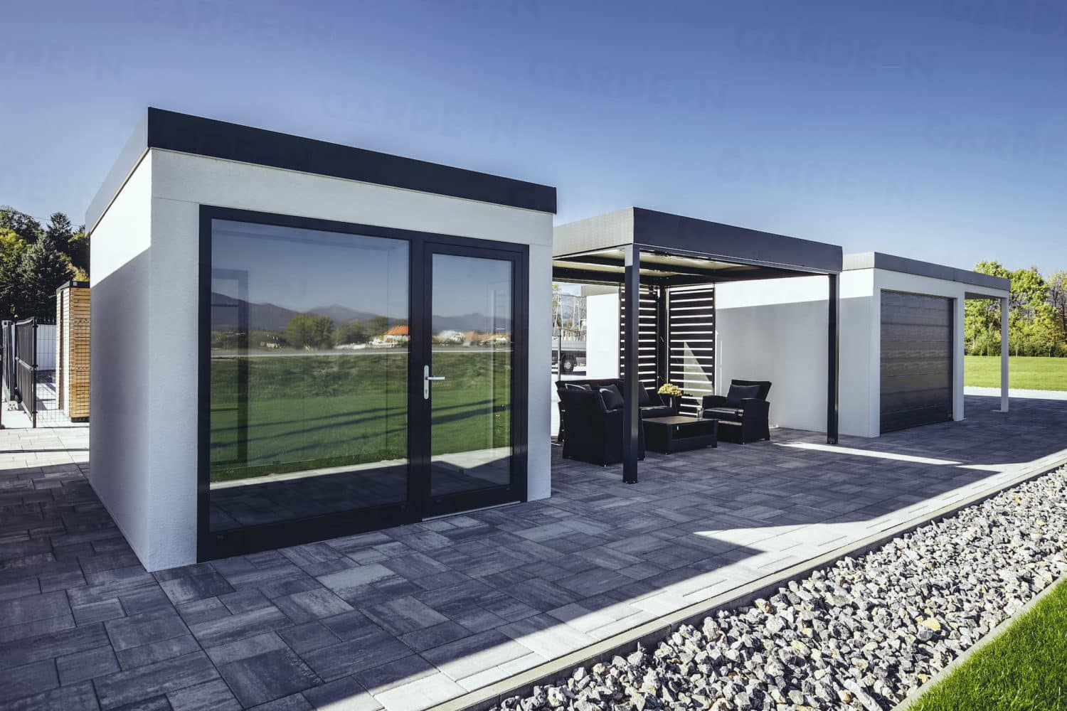 Záhradný domček GARDEON s presklením