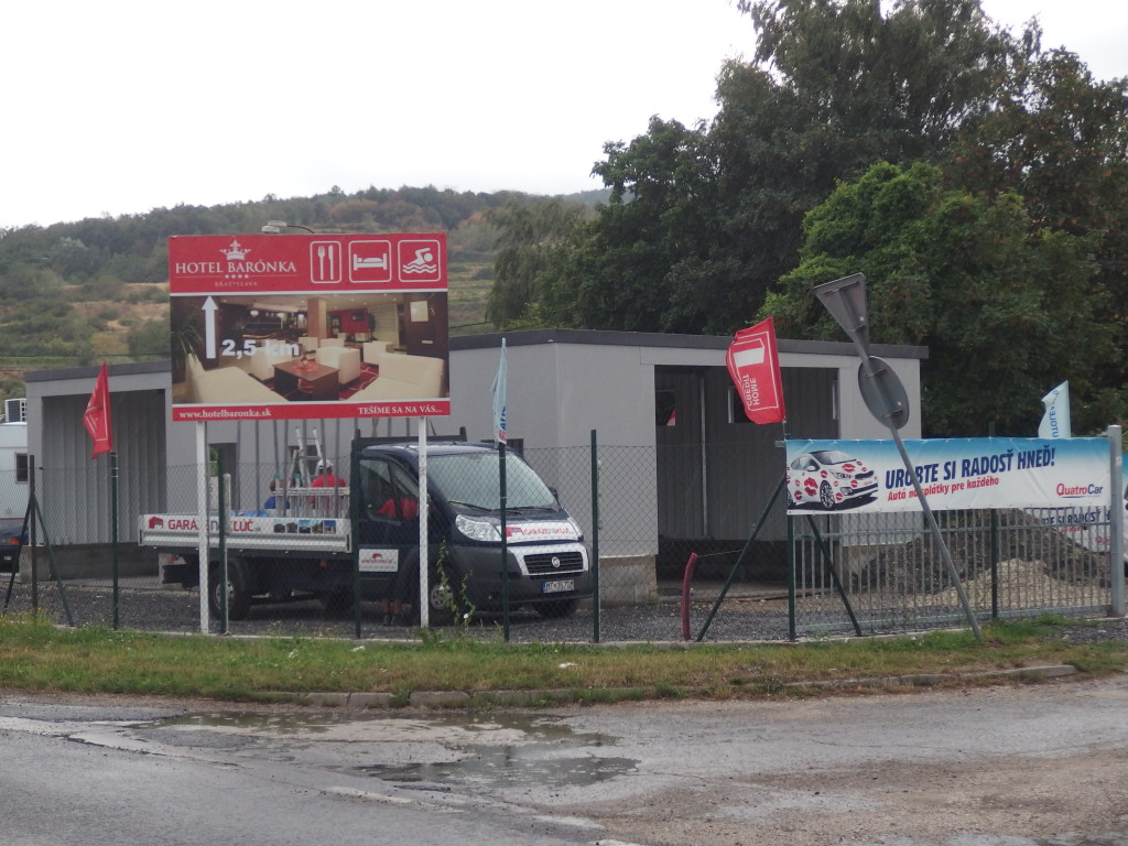 montovan&yacute; sklad na kľ&uacute;č