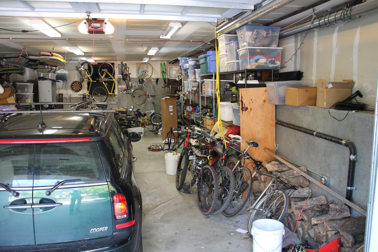 Nieporządek w garażu