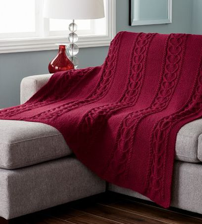 Ciemnoczerwony dzianinowy koc