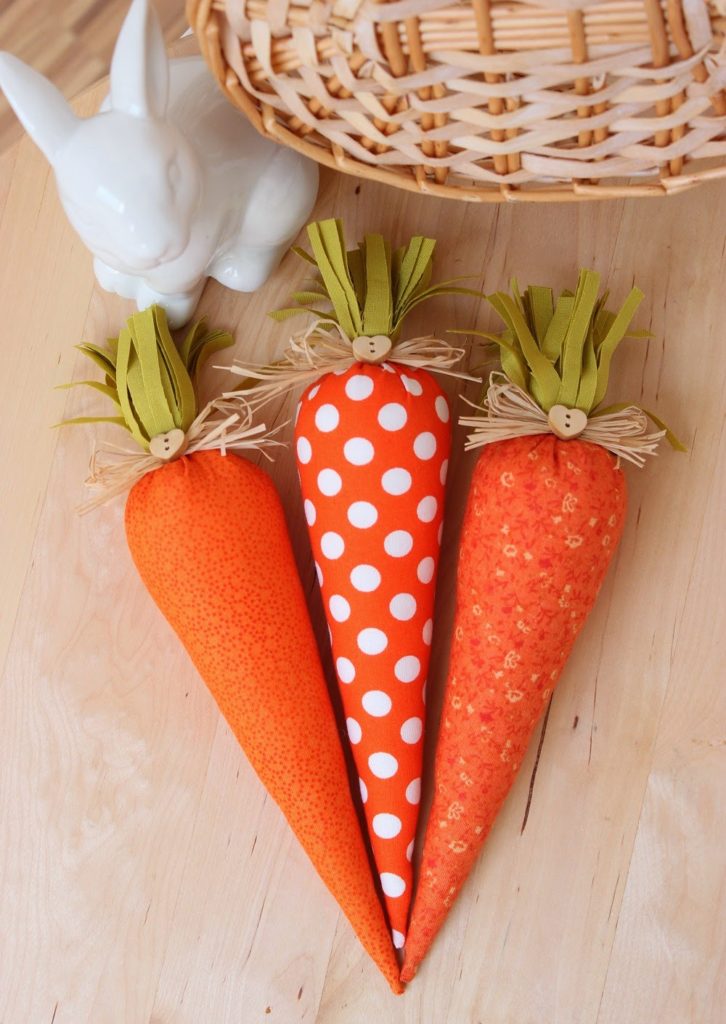 Sztuczne pomarańczowe wypełnione marchewki