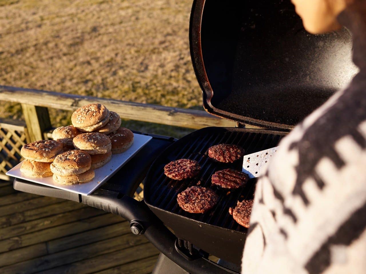 Grillowanie hamburger&oacute;w