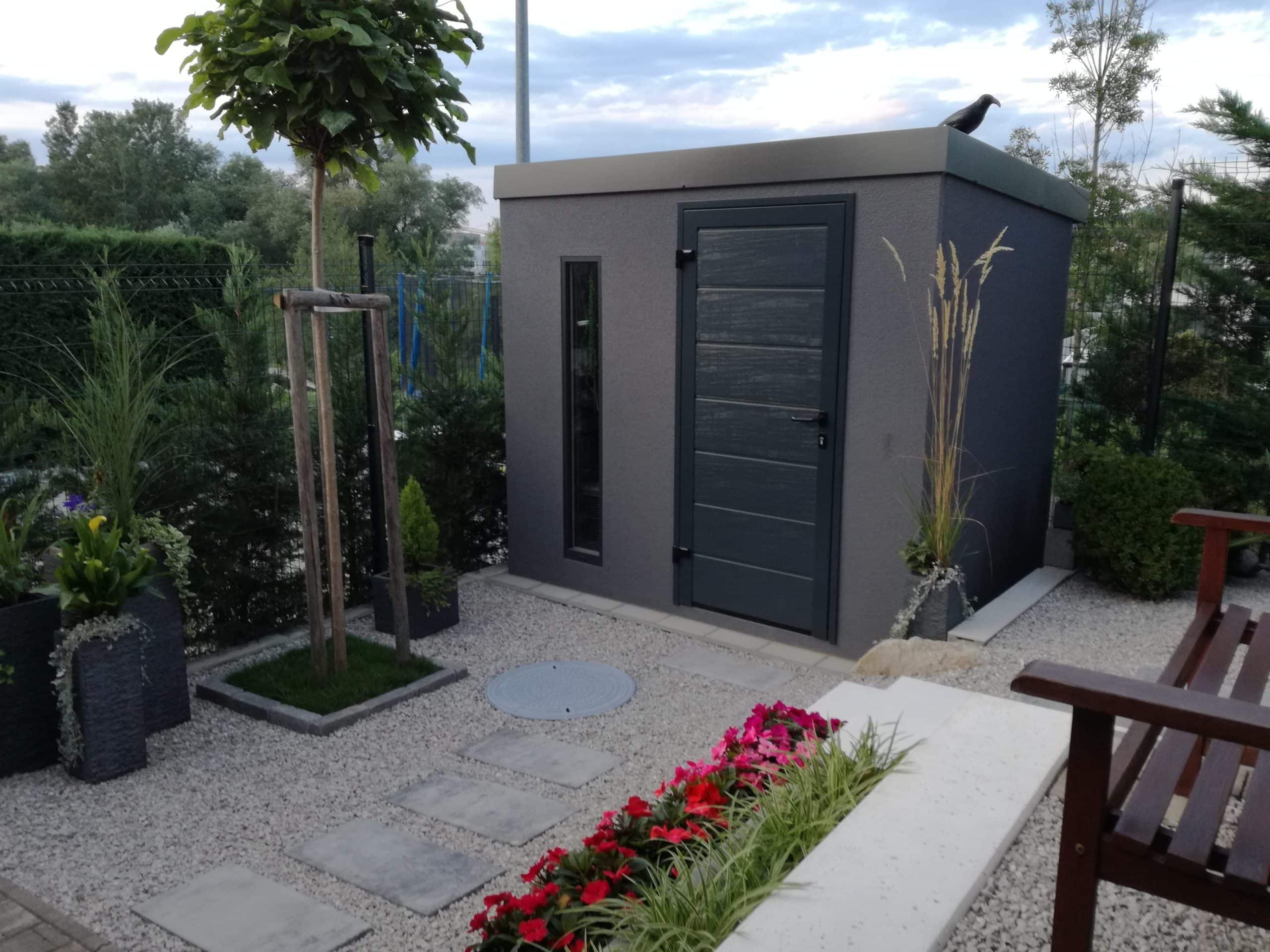 Ciemnoszary domek ogrodowy GARDEON