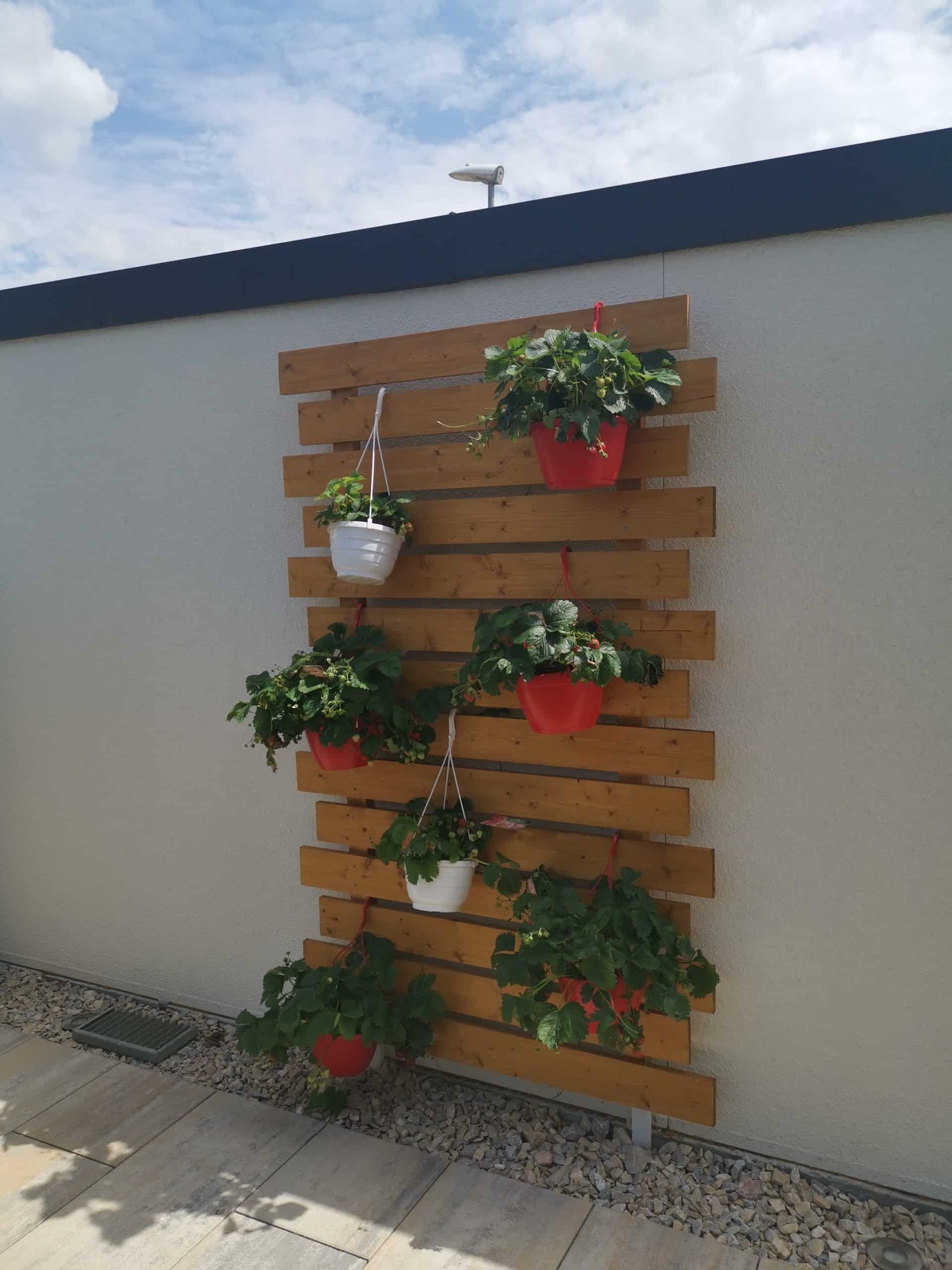 Drewniana dekoracja garażu