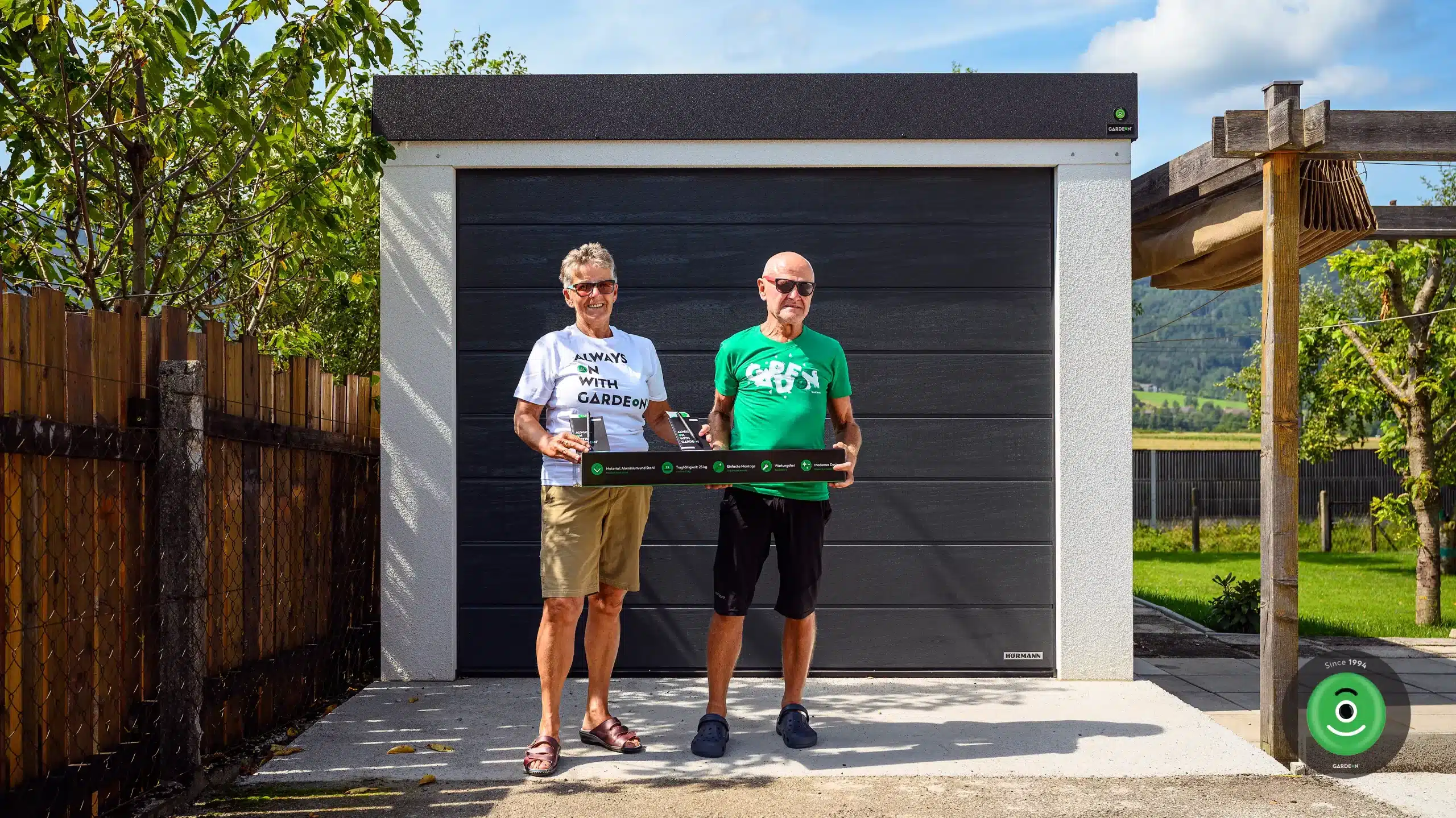 Spokojení zákazníci u stavby GARDEON