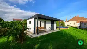 zahradn&iacute; domek v o&aacute;ze zeleně