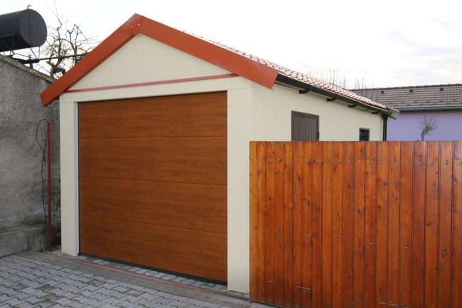 Montovaná garáž so sedlovou strechou pre jedno auto