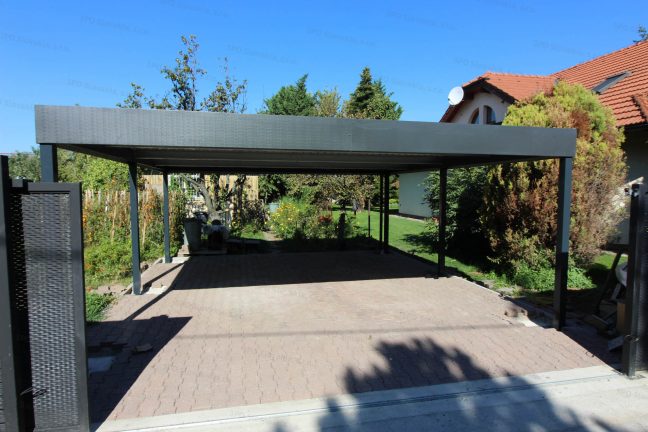 Montovaný oceľový prístrešok pre dve autá s rovnou strechou