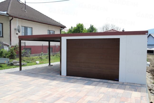 Garáž pre jedno auto s prístreškom