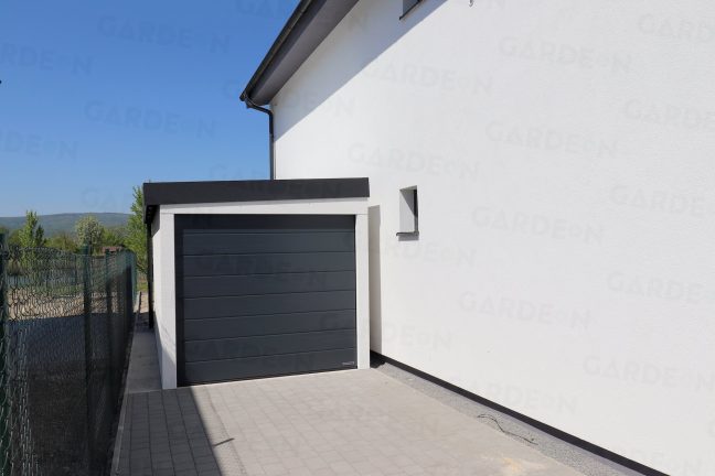 Garáž pre jedno auto pri dome