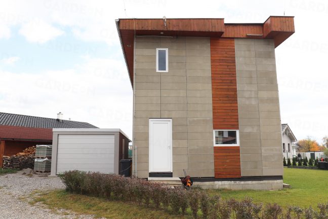 Jednogaráž GARDEON pri rodinnom dome