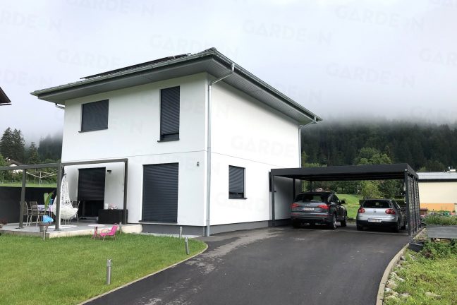 Rodinný dom a prístrešok GARDEON