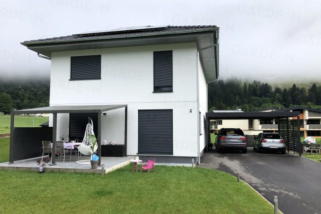 Rodinný dom s prístreškom GARDEON