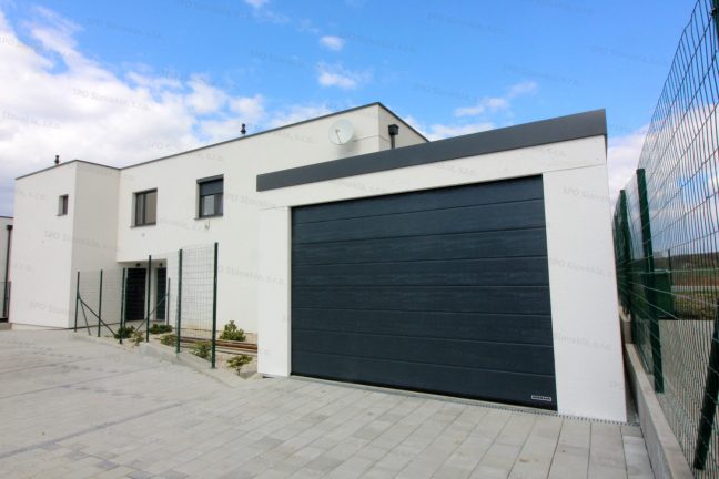 Garáž pre jedno auto GARDEON pri rodinnom dome