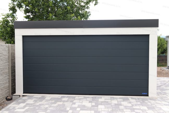Montovaná garáž GARDEON pre dve autá v bielej omietke