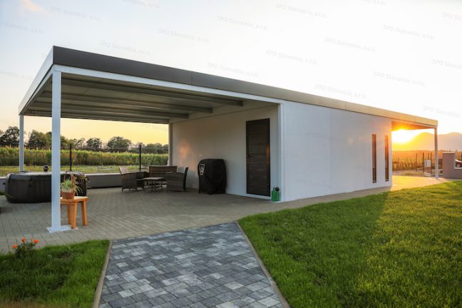 Montovaná garáž GARDEON s prístreškom na prednej a zadnej strane