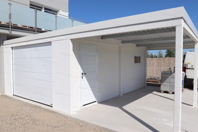 Jednogaráž GARDEON s prístreškom pri rodinnom dome