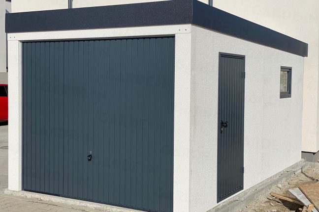 Garáž pre jedno auto s antracitovými bočnými dverami