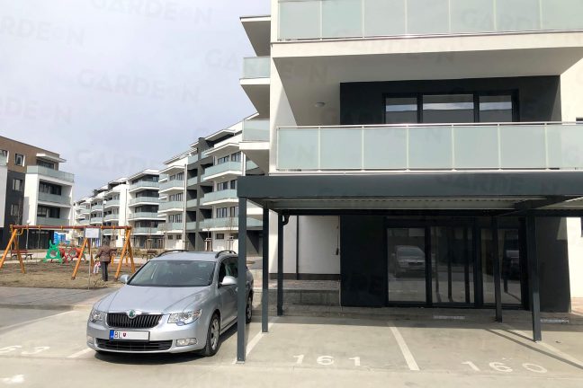 Montovaný prístrešok GARDEON pre dve autá