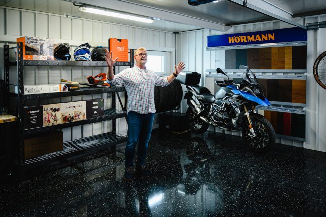 Vlado Voštinár v dvojgaráži od GARDEON