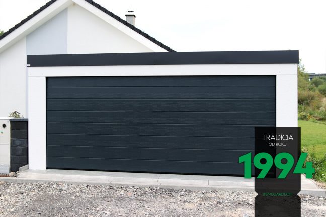 Garáž pre dve autá z prednej strany