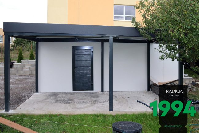 Prístrešok pri garáži