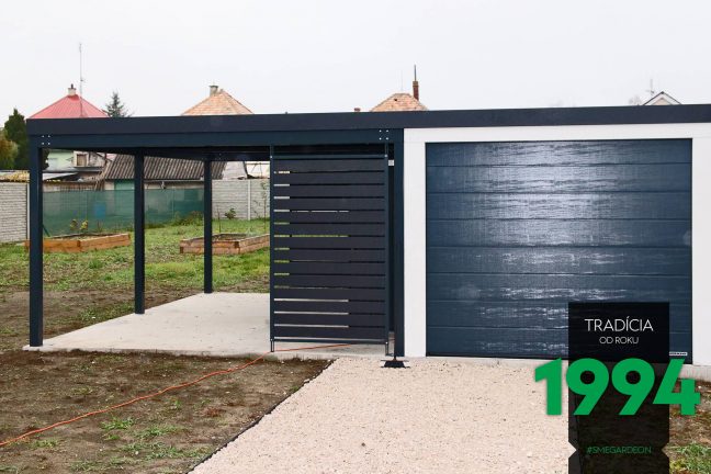 Garáž pre jedno auto s prístreškom s výplňami