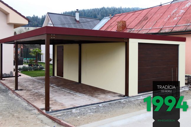 Garáž pre jedno auto s prístreškom
