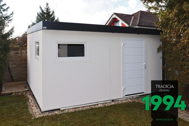 Záhradný domček s tmavou atikou
