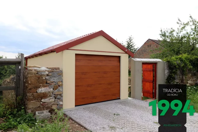 Garáž pro jedno auto se špičatou střechou