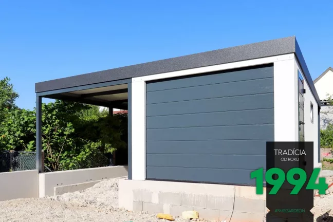 Garáž pro jedno auto s přístřeškem