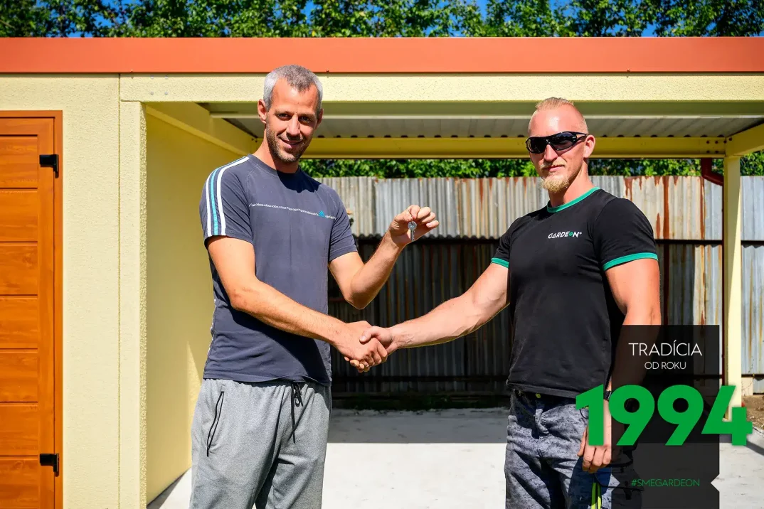 Montážnik se zákazníkem