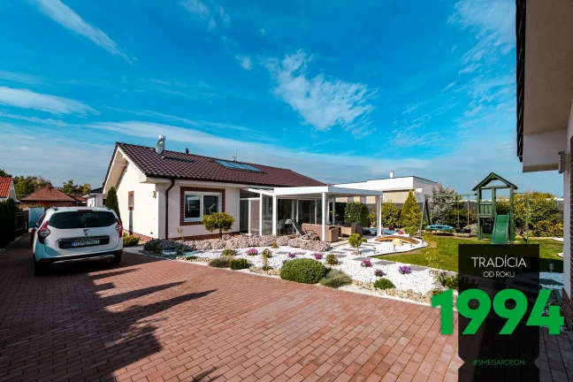 Posezení pod pergolou