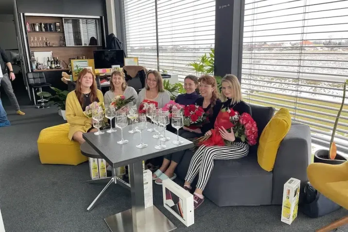 Ženský Kolektiv GARDEON