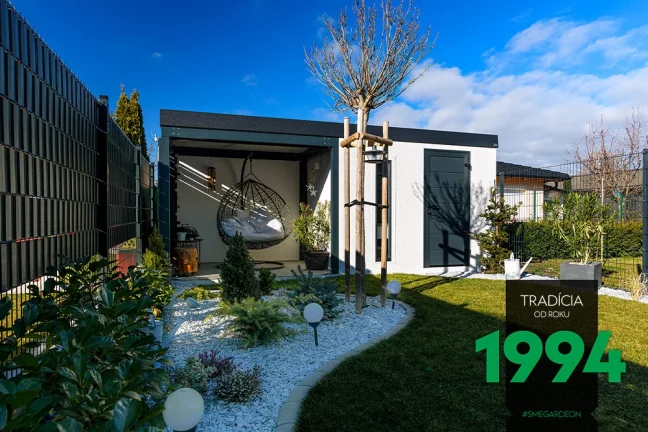 Záhradní domek s přístřeškem