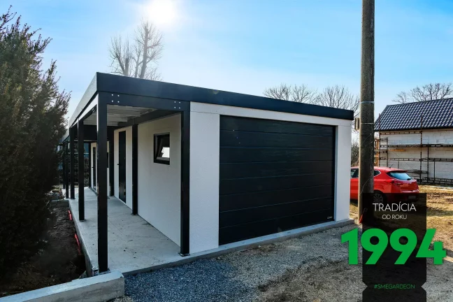 Garáž s bočním přístřeškem