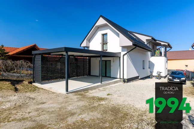 Pergola nalepená na dům