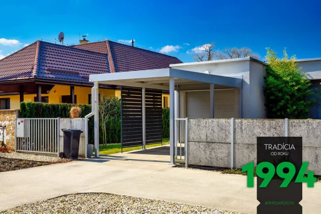 Přístřešek GARDEON pro dvě auta s kovovými výplněmi