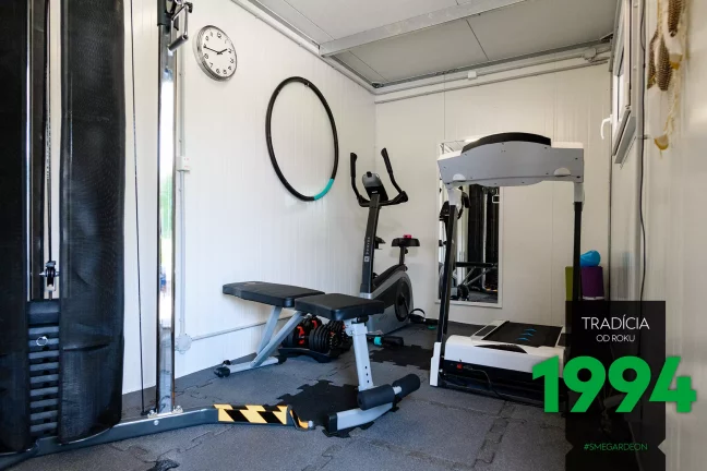 Posilovna v izolovaným domečku