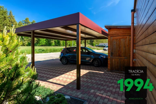 Přístřešek v hnědé barvě