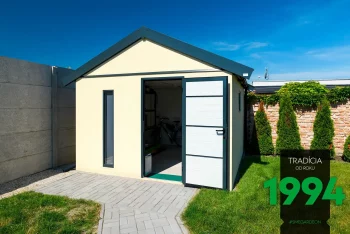 Otevřené dveře na domečku