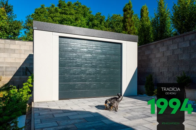 Garáž pro jedno auto se psem a mačkou