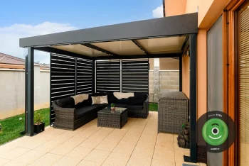 Posezení pod pergolou