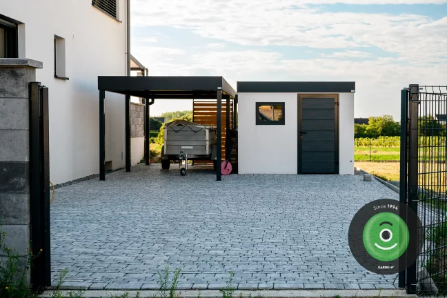 Domeček a přístřešek