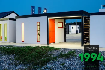 Červený záhradní domek