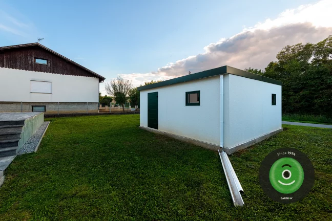 Garáž GARDEON na zahradě