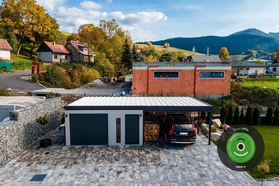 Montovaná garáž GARDEON se značkovými vraty Hörmann