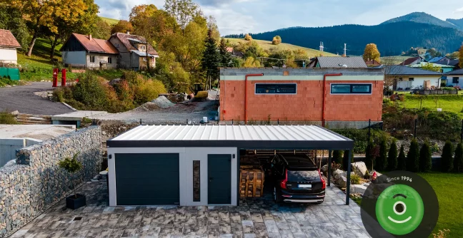 Montovaná garáž GARDEON se značkovými vraty Hörmann