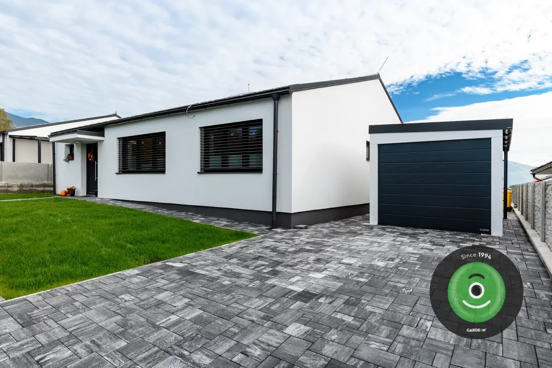 GARDEON ocelová garáž s bočním přestřešením