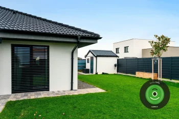 Montovaný domeček GARDEON s doplňky v barvě antracit